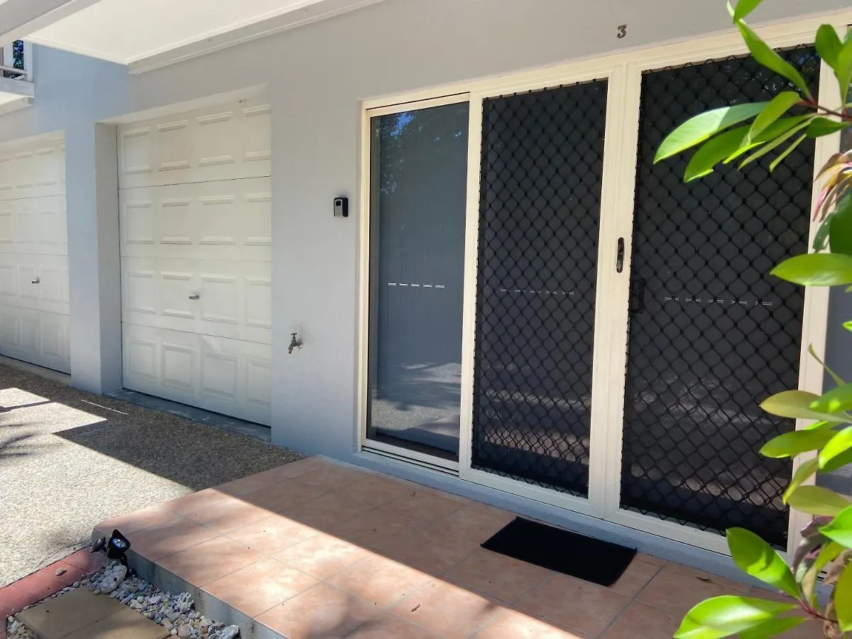 Holiday home Modern 2 Bedroom Townhouse - Four Mile Beach Escapes Port Douglas